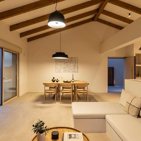 Avertosia Luxury Villas Argostoli  Exteriör bild